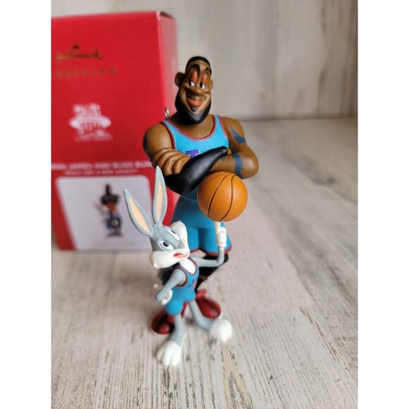 Hallmark LeBron James Bugs Bunny Space Jam new Legacy ornament Xmas - Picture 2 of 7